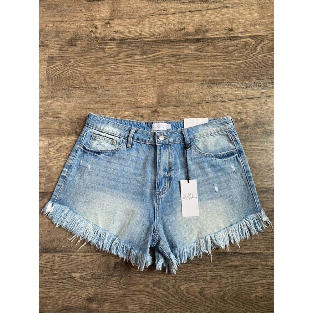 Light Wash Frayed Hem Women’s Jean Shorts